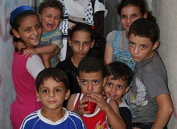 Gaza children Sirius refugees